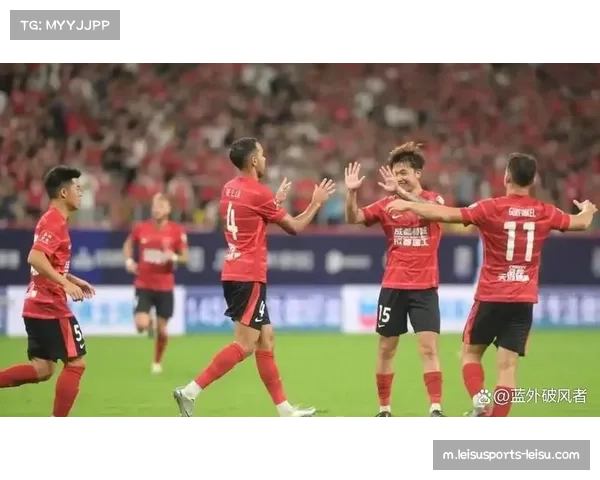 莫拉两球落后变阵无效 武汉三镇主场被国安全面压制